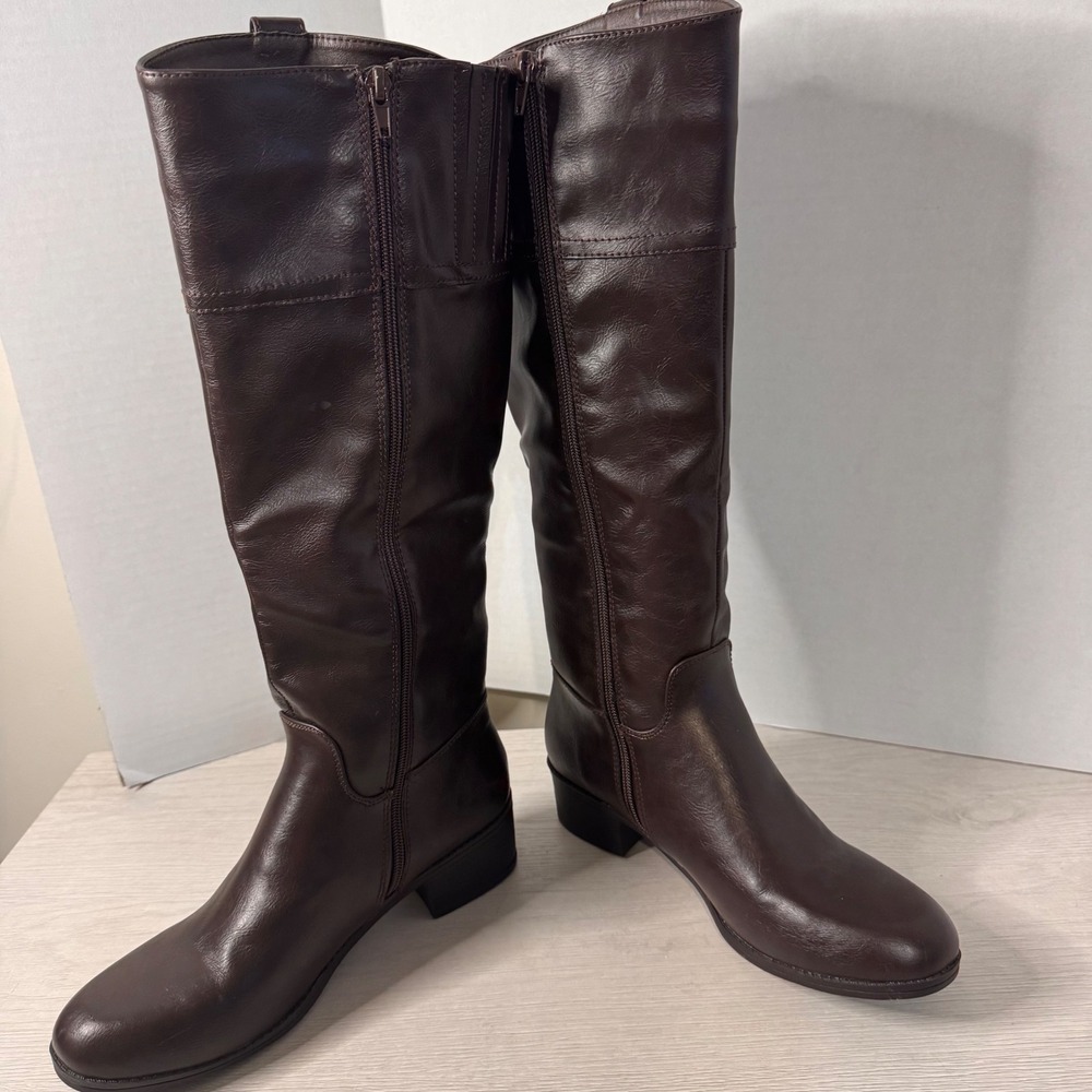Nautica Brown Faux Leather Tall Riding Boots Women's Size 7.5 Round Toe Side Zip - Picture 4 of 10